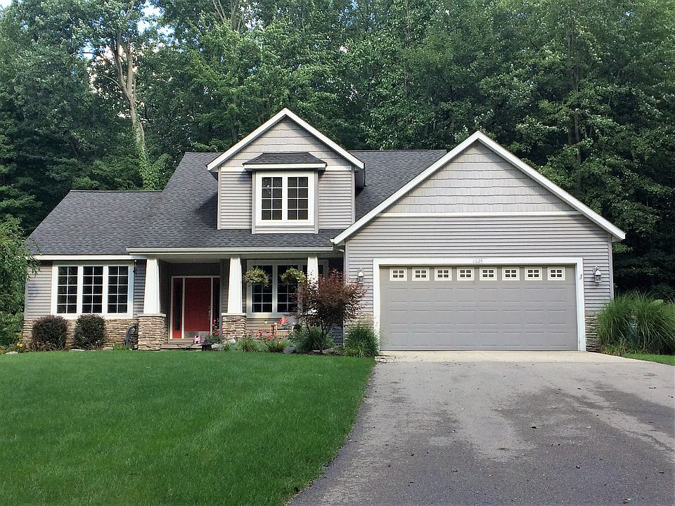 1st image of 11028 Whispering Woods Ln