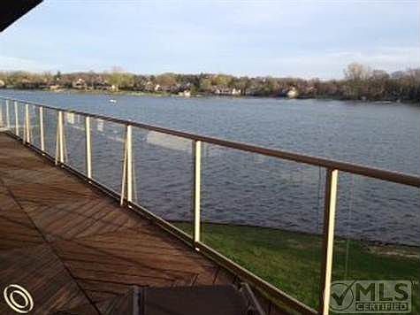 glass 60 ft balcony