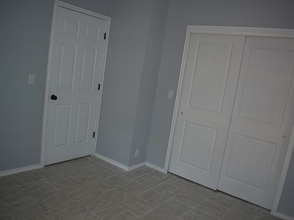 2nd image of 1554 W Hollywood Ave