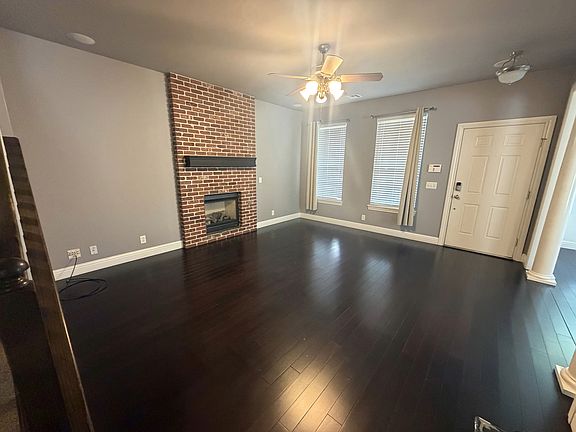 3rd image of 3325 Chardonnay Ln