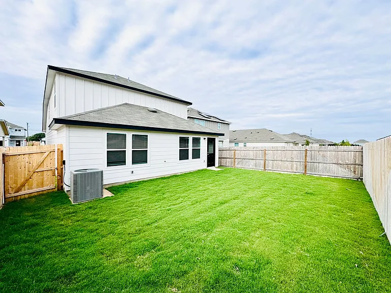 4089 Lily Glade Ln — Photo 42