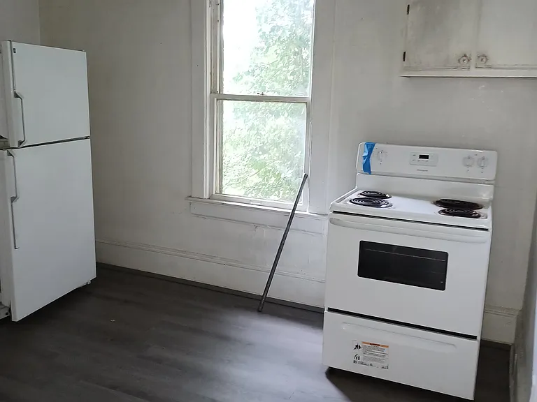 1302 Lafayette Blvd NW #2 — Photo 6