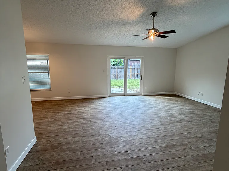8917 Cherrystone Ln — Photo 10