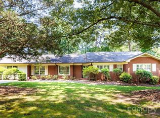 829 Rawlinson Rd, Rock Hill, SC 29732