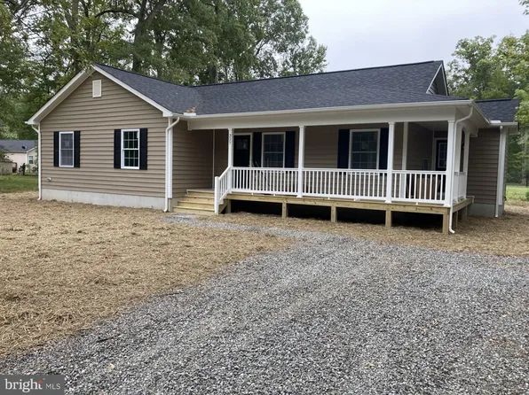 327 Monticello Dr, Colonial Beach, VA 22443