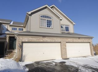 1003 Hill Ave, Aurora, IL 60505