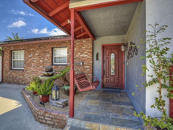 4th image of 22689 Arliss Dr