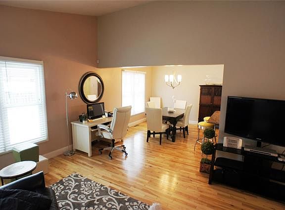4th image of 4747 Bramble Berry Dr