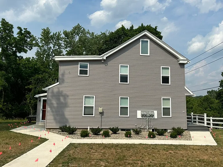 31 Church Rd #1 — Photo 2