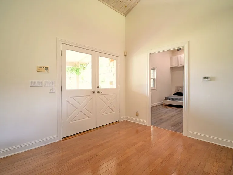 155B Nimitz Dr — Photo 17