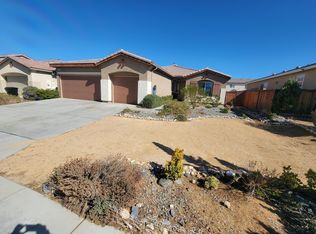 12751 Mesa View Dr, Victorville, CA 92392