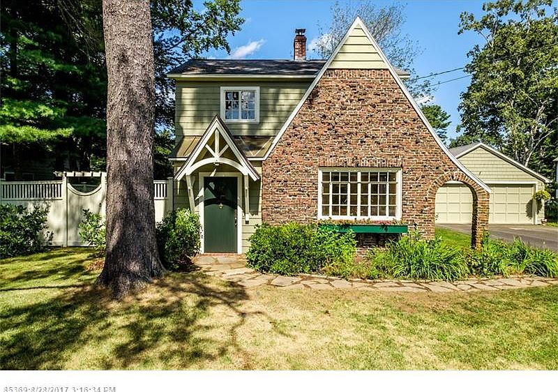 2nd image of 37 Forest Rd