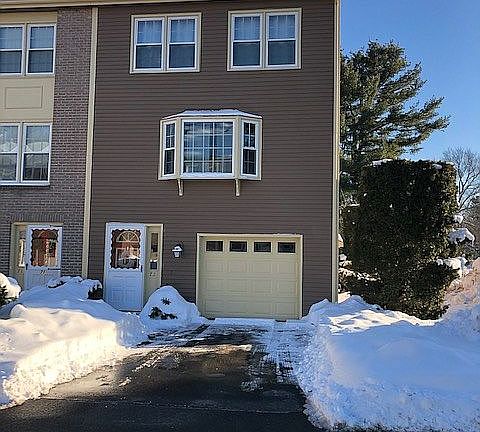 2nd image of 72 Heritage Dr