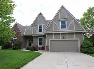 2217 NW Summerfield Dr, Lees Summit, MO 64081