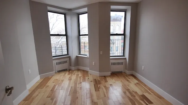 Rented by Nooklyn NYC LLC | media 12