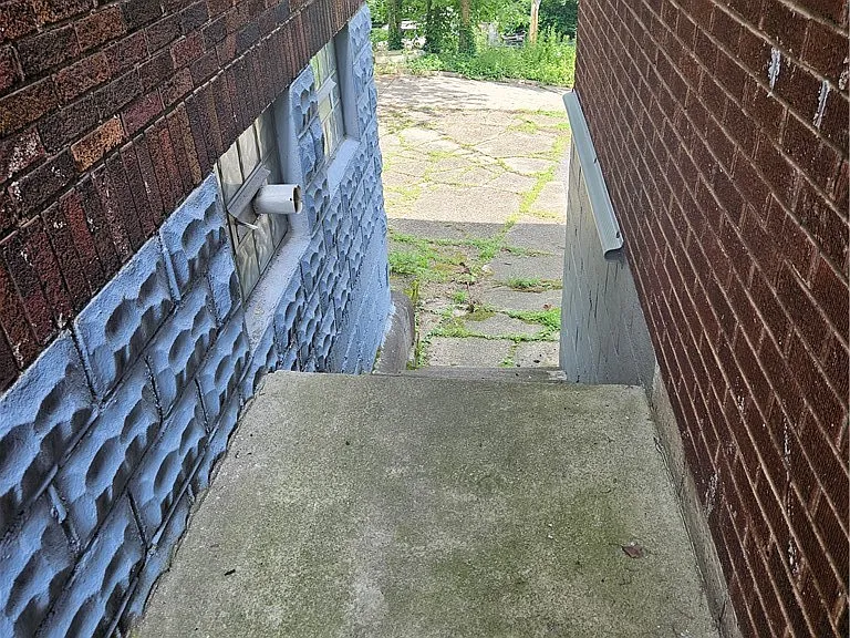 713 Hazelwood Ave — Photo 37
