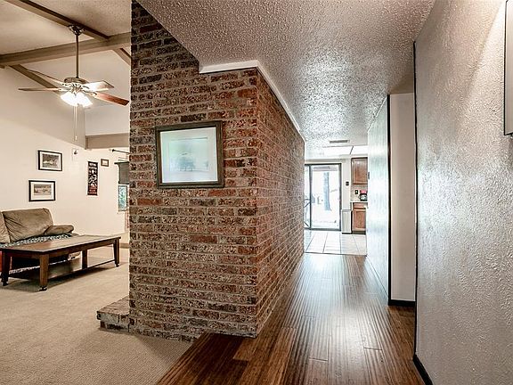 3rd image of 760 Hummingbird Cir