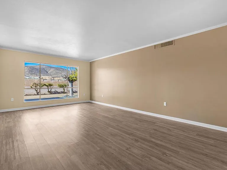 28461 Portsmouth Dr — Photo 14