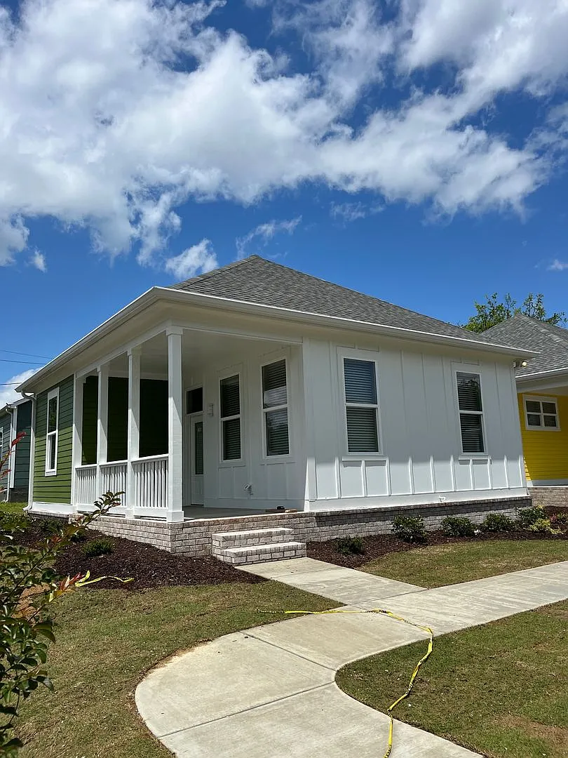 Vance Cottage Court — Photo 1