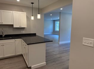 251 Sladen St #204, Dracut, MA 01826
