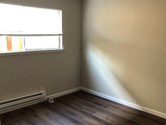 5th image of 2368 Karen Dr #1