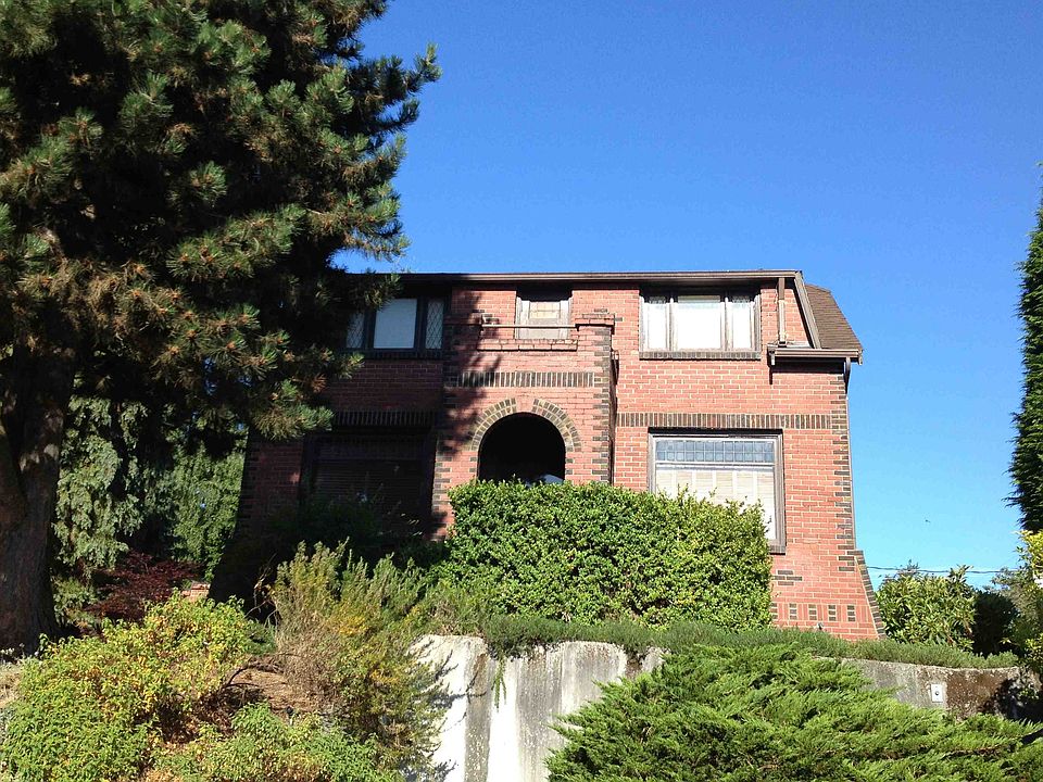 2nd image of 8525 16th Ave NE