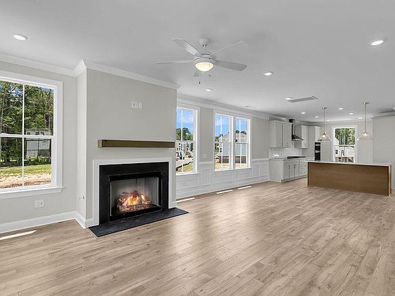 4th image of 7325 Longtown Dr