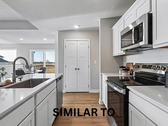 5th image of 218 Canyon Dr
