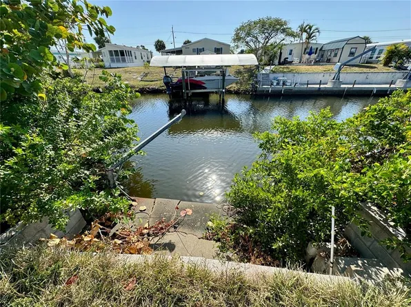 1364 Seagull Dr #22, Englewood, FL 34224