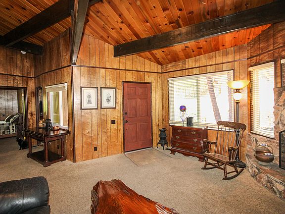 4th image of 42976 Sunset Dr