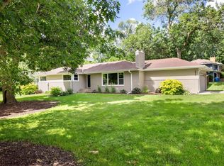 4820 Williston Rd, Minnetonka, MN 55345