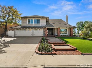 911 S Champlain Cir, Anaheim, CA 92807