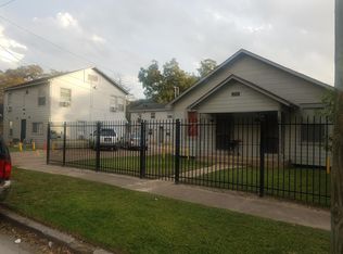 7018 1/2 Avenue F APT 8, Houston, TX 77011