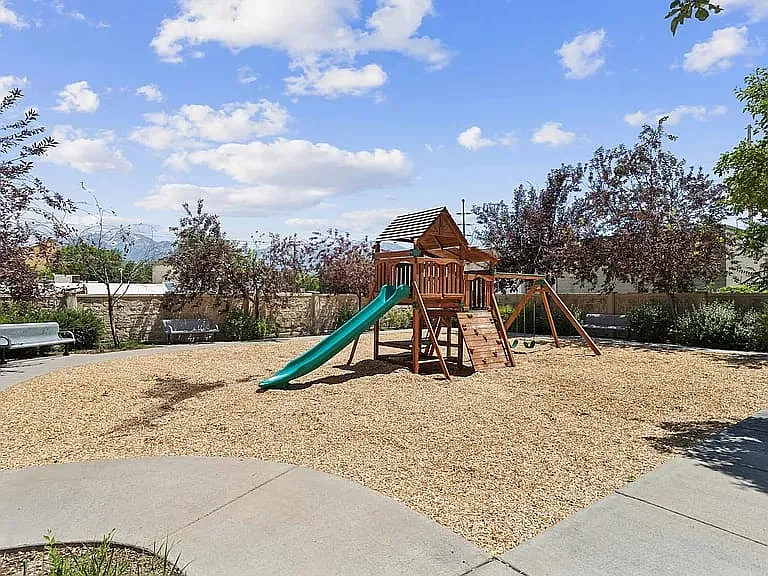 833 W Cannara Way — Photo 31