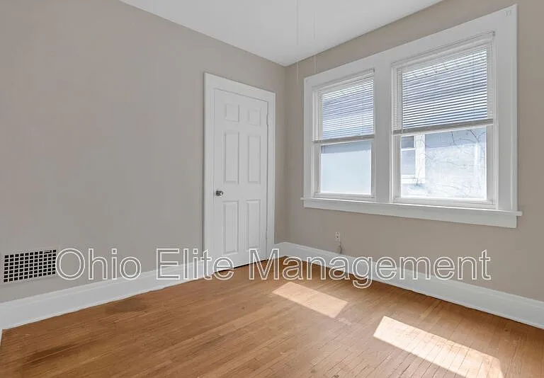 29 S Terrace Ave — Photo 20