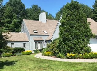 17 Wonderbrook Dr, Kennebunk, ME 04043
