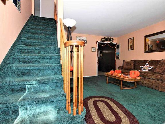 3rd image of 37 Gregory Dr