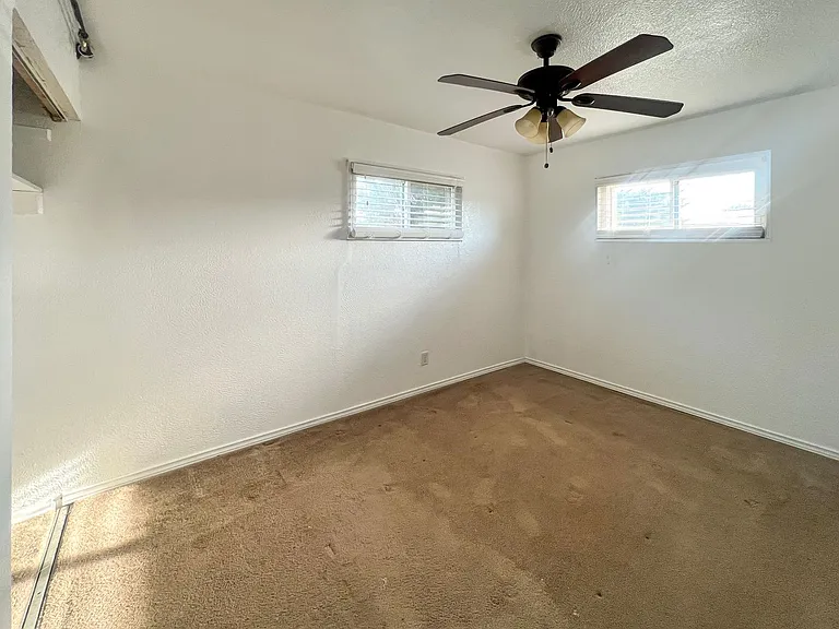 1736 N Penasco Dr — Photo 6