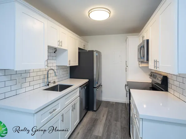 94-1056 Paha Pl #M6, Waipahu, HI 96797