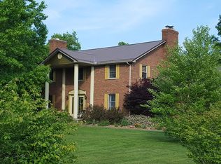 296 Morgan Dr, Ravenswood, WV 26164