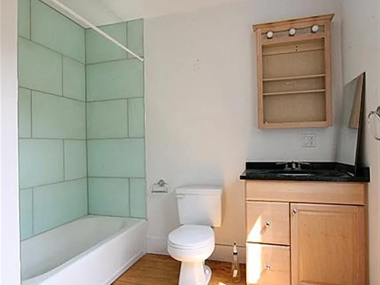 363 Columbia St #2 — Photo 13