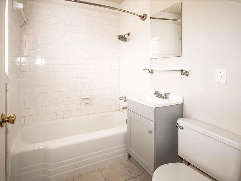 1610 Wheeler St #2 — Photo 9