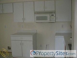 4th image of 3690 Saginaw Trl