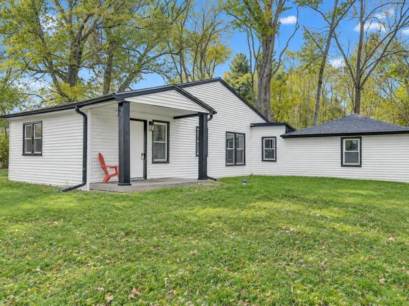 1844 S Calhoun St, Griffith, IN 46319