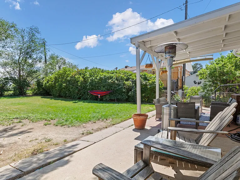 2215 E San Miguel St — Photo 12