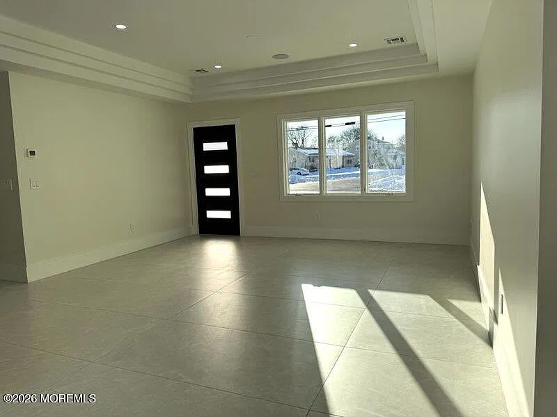 4 bed, 1431 sqft, $3,200 — Photo 3