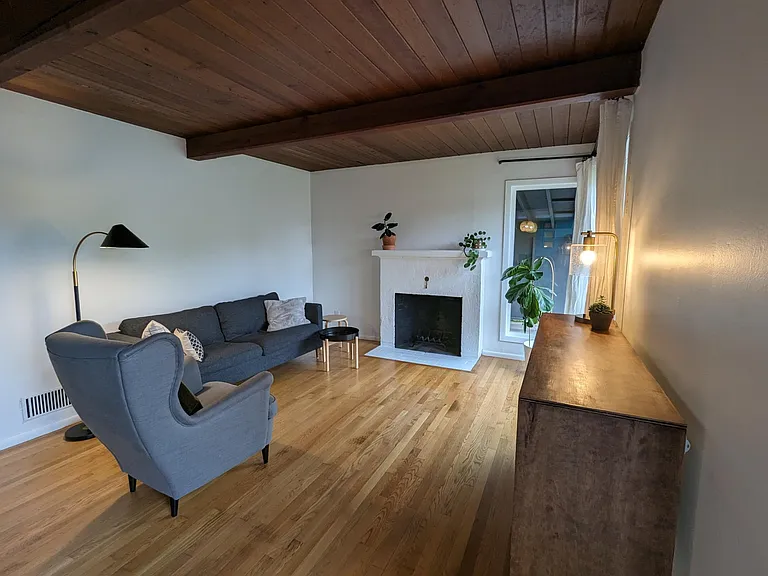 5115 SE 51st Ave — Photo 3