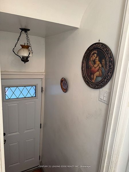 Toronto House for rent - 4 Bedrooms — photo 10