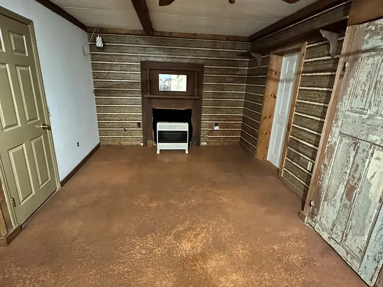 1090 Caney Creek Ln — Photo 8