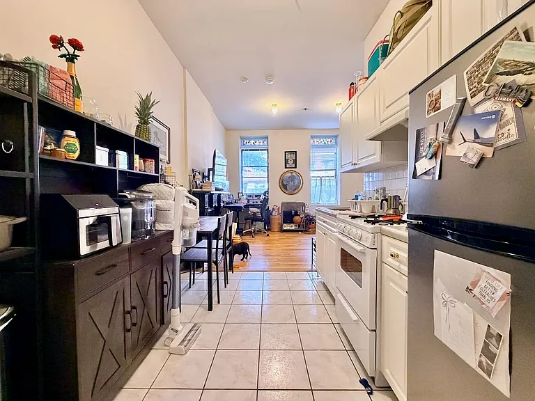 1035 Washington St #1F — Photo 8